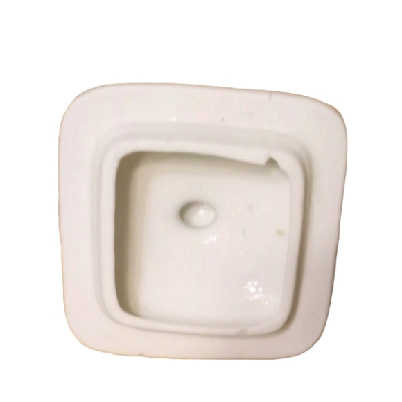 (3) Vintage Victoria Lusterware Porcelain Canisters- Pepper, Ginger, Al… - Picture 14 of 14